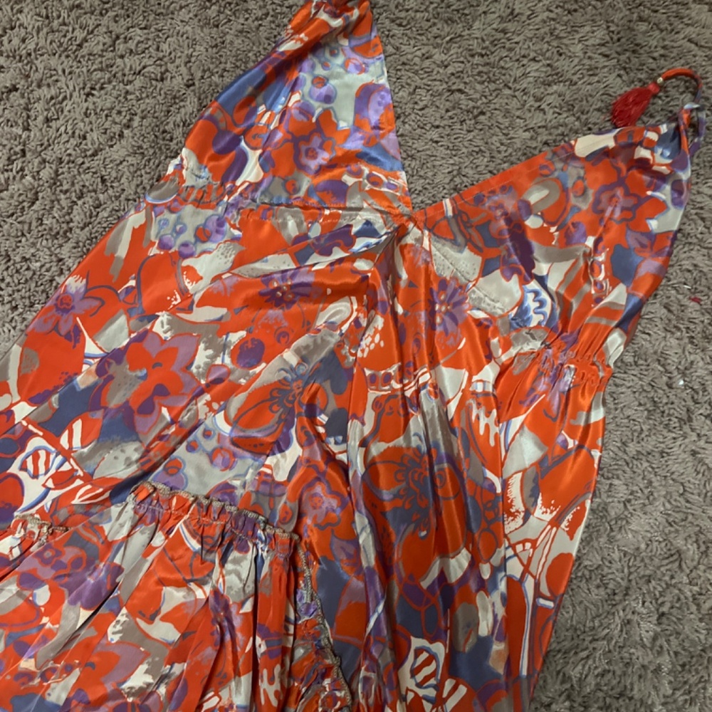 Dress - Picture 2 of 3